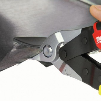 Milwaukee Ножницы по металлу  Прямой рез (желтый) // 48224030