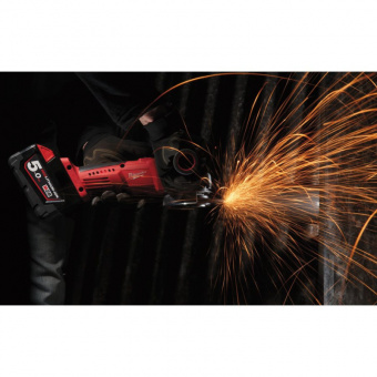 MILWAUKEE Аккумуляторная угловая шлифовальная машина (УШМ, Болгарка) HD28 AG-125-502X 4933448541 | 4