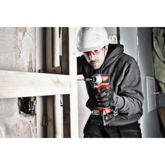 MILWAUKEE Гвинтокрут акумуляторний 1/4" HEX , M18 CBLID-402C, 180Нм,  | 4933464534