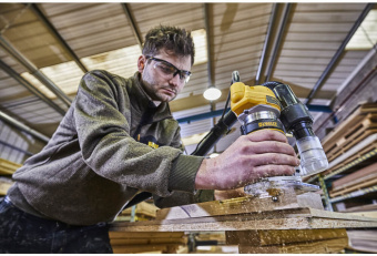 Фрезер окантовочный DeWALT D26200