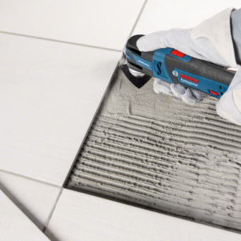 Реноватор Bosch GOP 12V-28 Professional + пильне полотно (12 В, без АКБ) (06018B5001)