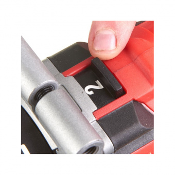 MILWAUKEE Дрель- шуруповерт аккумуляторная ударная M18BLPD2-402X крут. мом. 82Нм | 4933464560