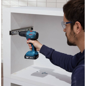 Акумуляторний дриль-шуруповерт Bosch GSR 185-LI Professional (18 В, 2х2 А*год, 50 Н*м) (06019K3000)