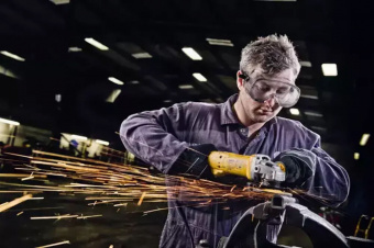 Угловая шлифмашина-болгарка DeWALT DWE4217