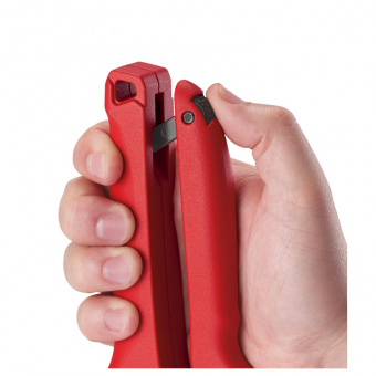 MILWAUKEE Різак для ПВХ трубз храповим механізмом, 63мм | 4932464173