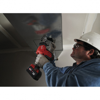 MILWAUKEE Пила сабельная аккумуляторная M18 C18 HZ-402B | 4933441340