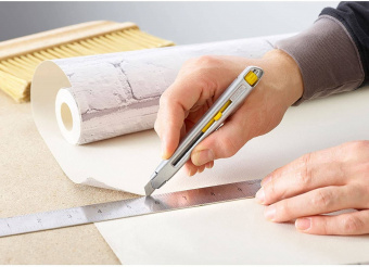 STANLEY 0-10-095 Нож 9мм сегментированное лезвие 135мм, метал серия Interlock на блистере