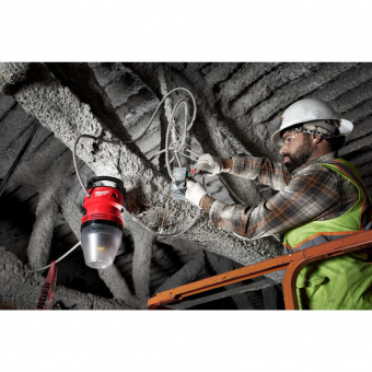 MILWAUKEE Высокомощный фонарь HOBL 7000 4933464126 | 4933464126