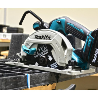 Акумуляторна дискова пила Makita DHS680Z (18 В, без АКБ, 165 мм)