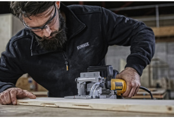 Фрезер ламельный DeWalt, 600 Вт, 10000 об/мин, чемодан.