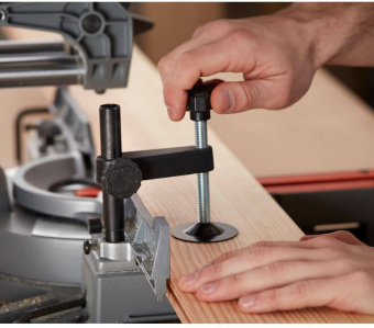 Пила торцювальна мережева BLACK+DECKER, 1600 Вт, диск 216х30 мм, 4800 об/хв, XPS, вага 12 кг