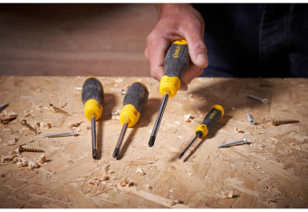 STANLEY 0-64-949 Отвертка "Cushion Grip" (+) Ph 3 150мм