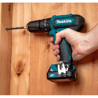 Акумуляторний ударний дриль-шуруповерт Makita HP333DWYE (10.8 В, 2х1.5 А*год, 30 Н*м)