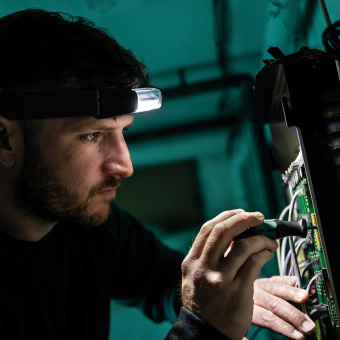 SCANGRIP Налобный фонарь I-View (С бесконтактным датчиком и длительным временем работы) | 03.6212