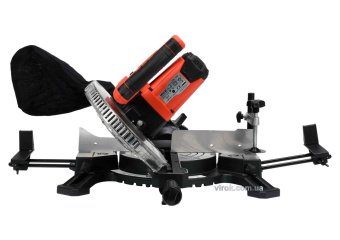 YATO Пила торцьовальна з протяжкою і лазером YATO: P= 1.5кВт, Ø=185/30мм, 4500 об/хв. різ 0°/45°-60/