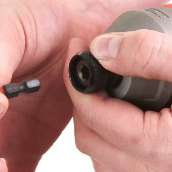 MILWAUKEE Гвинтокрут акумуляторний 1/4" HEX , M18 CBLID-0, 180Нм | 4933464476